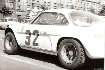 Krzysztof Komornicki – Alpine Renault A110.